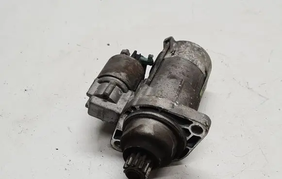 Volkswagen PASSAT B6 Starter motor 02M911023N 12060931