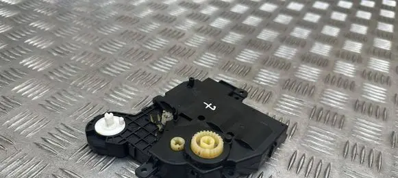 Lexus UX Air flap motor/actuator 0638009004