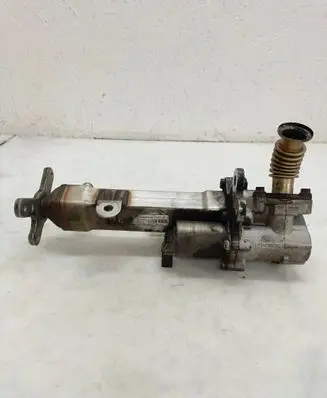 Volvo S80 EGR valve cooler D2689 30637142 722996110
