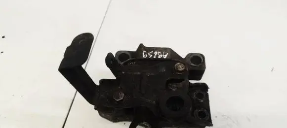 Alfa Romeo 159 Engine mount bracket A236