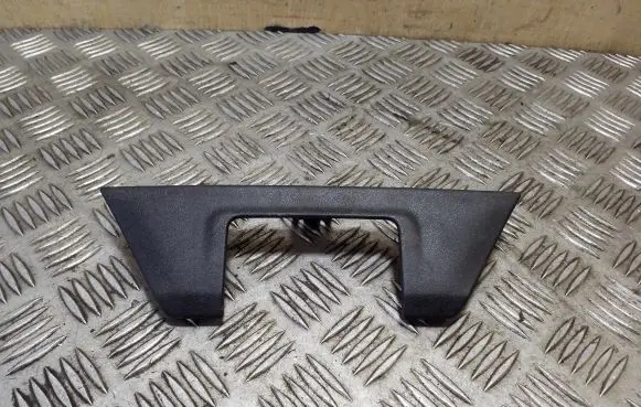 Volvo V40 Tailgate/boot lid lock trim 31307477
