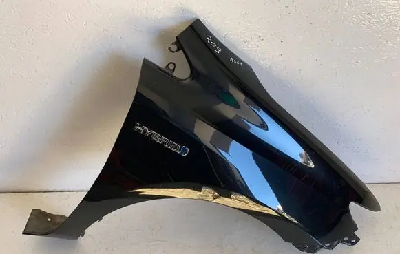 Toyota Auris E180 Fender 
