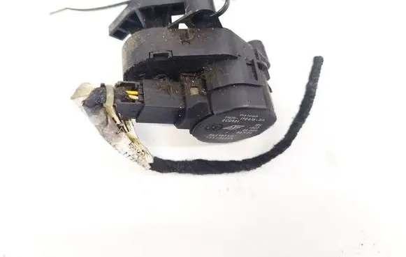 Ford Galaxy Air flap motor/actuator 7M3907511 YM2H19E616SA