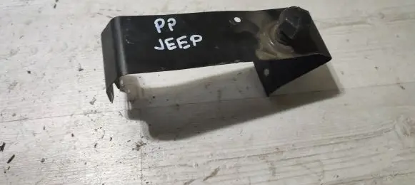 Jeep Cherokee Fender mounting bracket