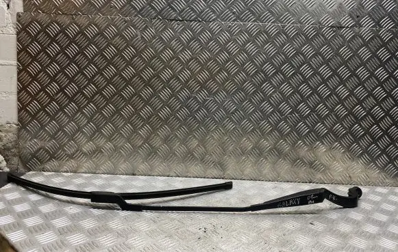 Ford Galaxy Front wiper blade arm 6M2117526AC