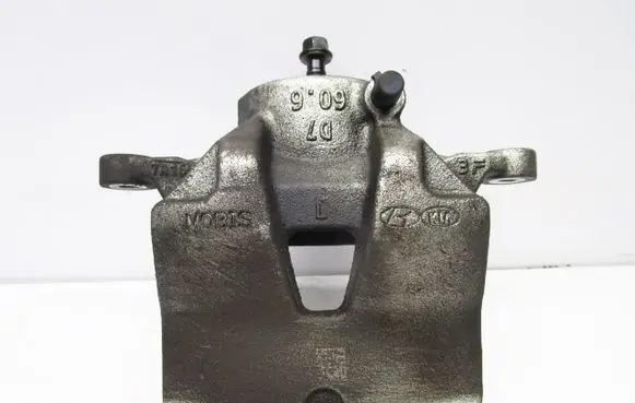 Hyundai Tucson TL Front brake caliper
