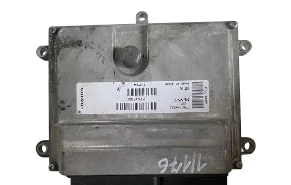 Volvo V50 Engine control unit/module P30743102 0797009133