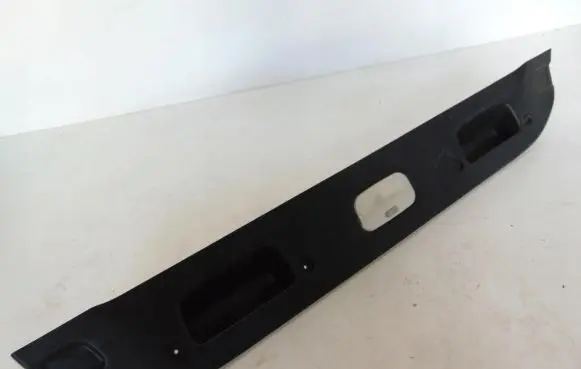 Peugeot 308 Tailgate trim 9683673777