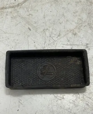 Mercedes-Benz GLE (W166 - C292) Glove box pad A1666830394