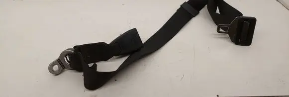 BMW 3 E46 Middle seatbelt (rear) 8233291