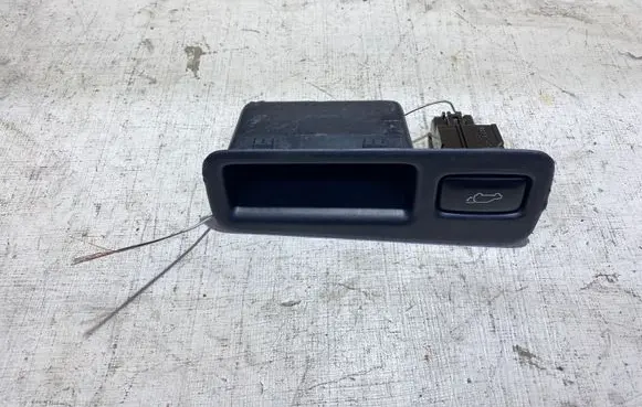 Lexus RX 450H Tailgate/trunk/boot open switch 6929148020