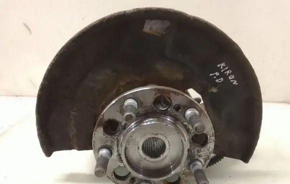 SsangYong Kyron Front wheel hub spindle knuckle 