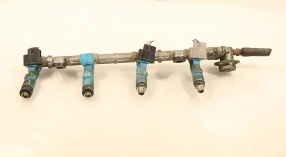 Toyota Yaris Fuel main line pipe 2325023020