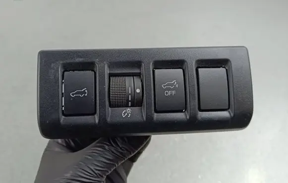 Subaru Outback (BT) Tailgate/trunk/boot open switch 