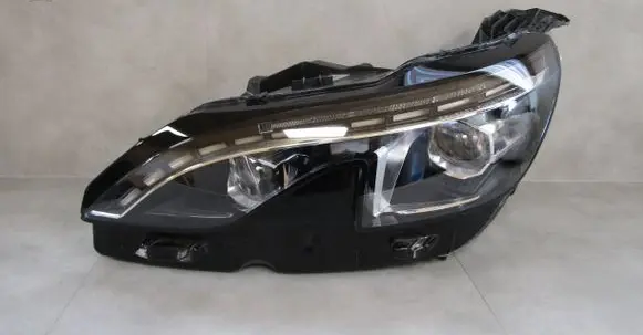 Peugeot 3008 II Headlight/headlamp 9826572780 89911450