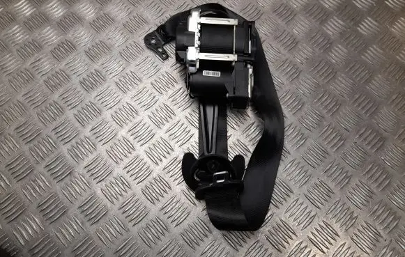 Volkswagen Tiguan Front seatbelt 5NC857705D