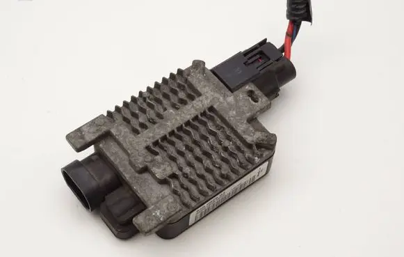 Coolant fan relay