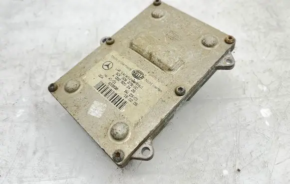 Mercedes-Benz E W211 Headlight ballast module Xenon 5DF00827900