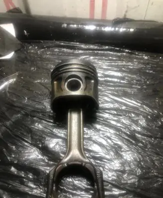 Opel Insignia A Piston with connecting rod GM664