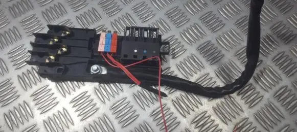 Mercedes-Benz E W211 Fuse box set 013948411 0-1394841-1