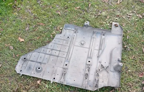Peugeot 508 RXH Rear bumper underbody cover/under tray 9671531480