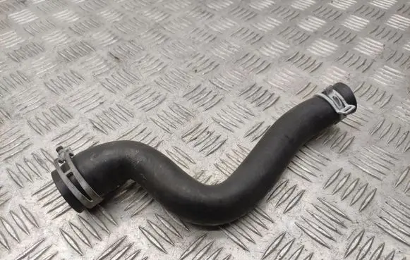 Peugeot 3008 I Engine coolant pipe/hose