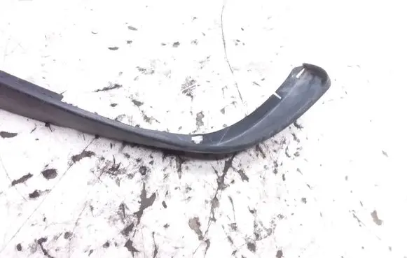 Opel Astra G Front bumper lip 90559497