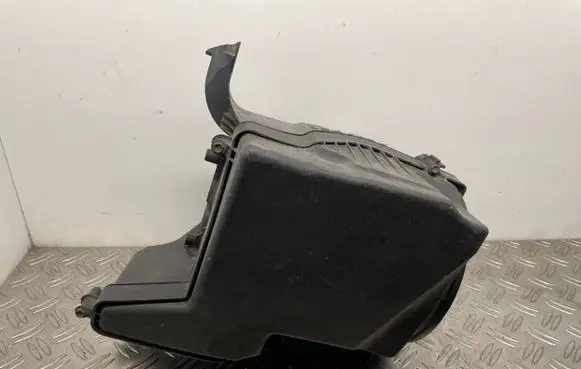 Ford Transit - Tourneo Connect Air filter box AV619600BF