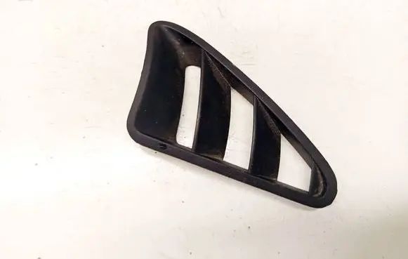 Mazda CX-7 Dash center air vent grill EG2160171