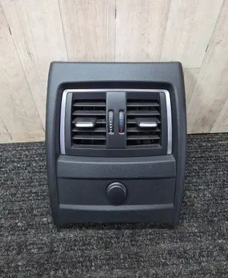 BMW 3 F30 F35 F31 Rear air vent grill 9218909