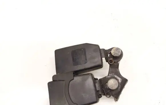 Audi A4 S4 B8 8K Rear seatbelt buckle 8K0857739AE