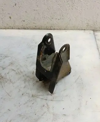 Renault Scenic I Gearbox mounting bracket 7700841332M
