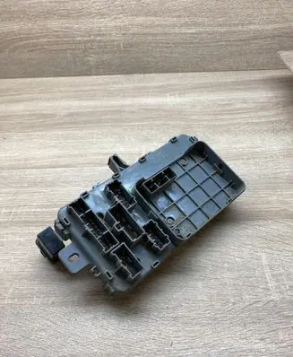 Honda Civic Fuse module 1665000060