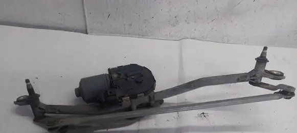 Front wiper linkage and motor