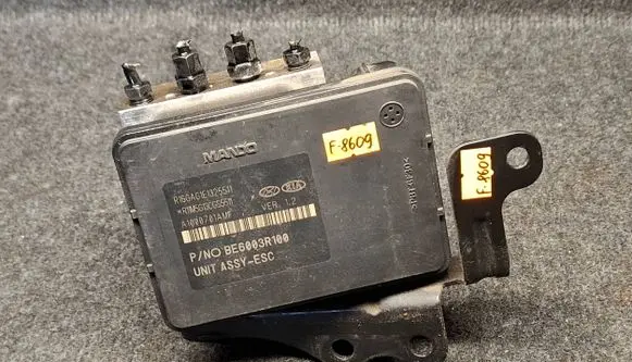 Hyundai Tucson TL ABS Pump BE6003R100 58920-D7100