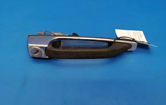 Mercedes-Benz E W123 Front door exterior handle