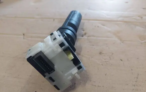 Nissan Qashqai Indicator stalk 14425 9903SN
