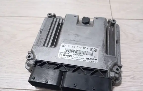 Opel Insignia A Engine control unit/module 55573539 0281015774