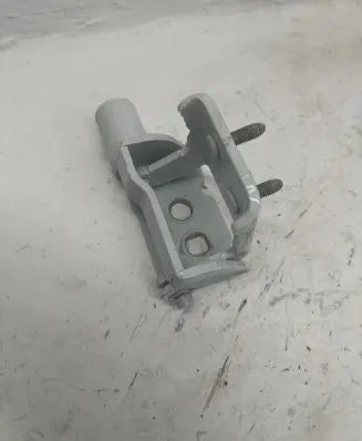 Renault Zoe Rear door lower hinge 864611
