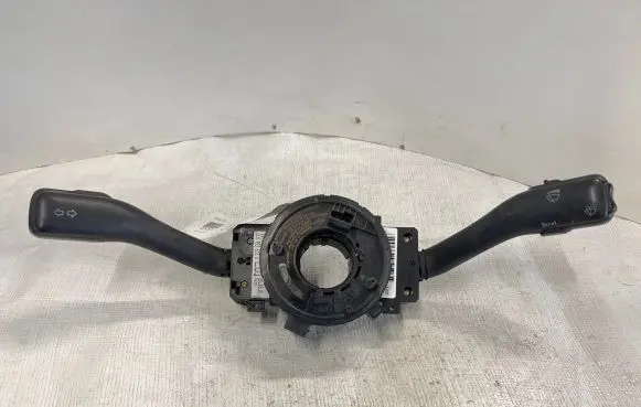 Volkswagen Golf IV Indicator stalk 4B0953503G KZX0301202022