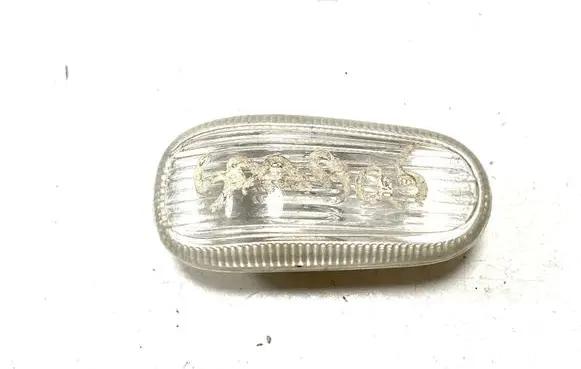 Saab 9-5 Front fender indicator light