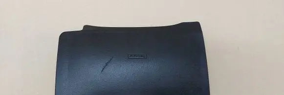 Knee airbag