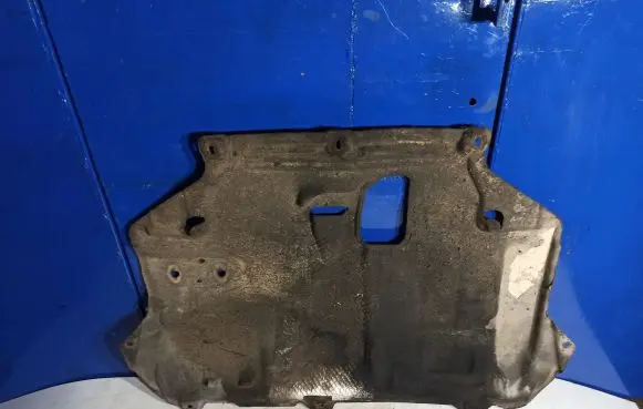 Engine splash shield/under tray