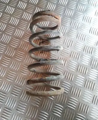 Suzuki Swift Cultus Rear coil spring