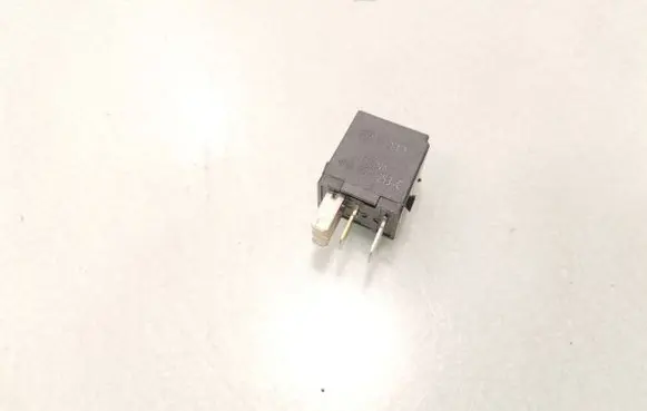 Audi A1 Other relay 4H0951253C
