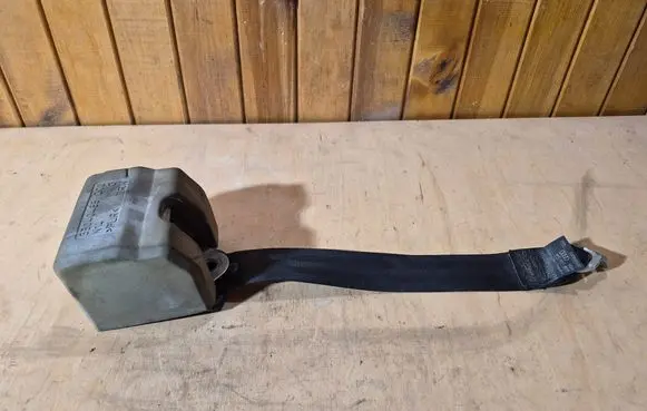 Audi A3 S3 8P Rear seatbelt 33054502 8P0857805