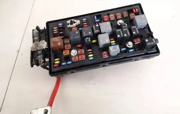 Opel Insignia A Fuse box set 13345497 13345497-02