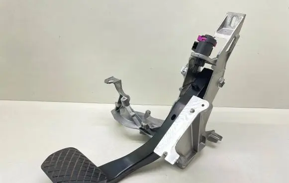 Audi A6 S6 C6 4F Brake pedal 4F1723117F