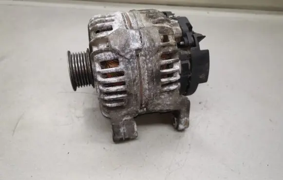Opel Zafira A Generator/alternator 0124415005 90561168