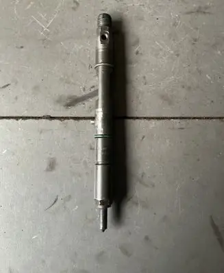 Fuel injector